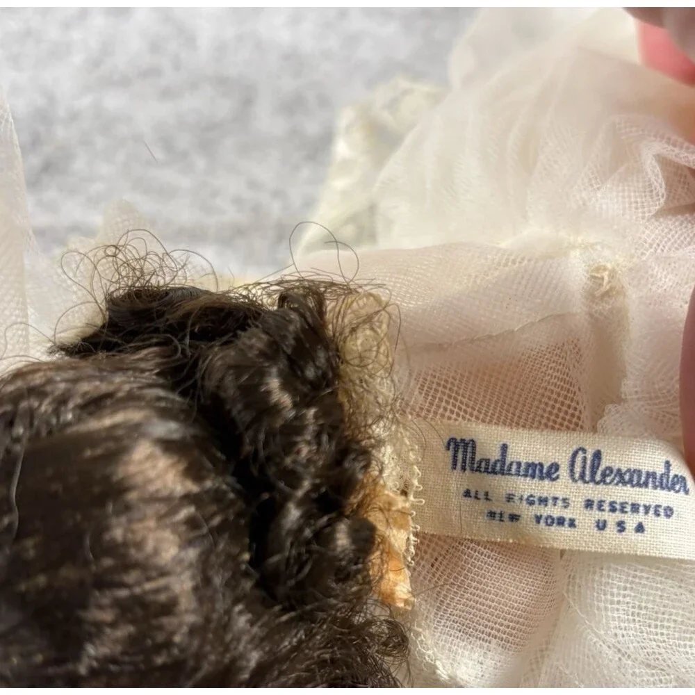 Vintage 1980s Madame Alexander Storyland / Miniature Showcase Bride Doll 435 8